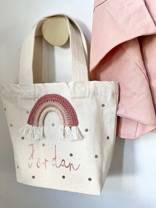 Mini-Shopper in Rosé mit Häkelregenbogen