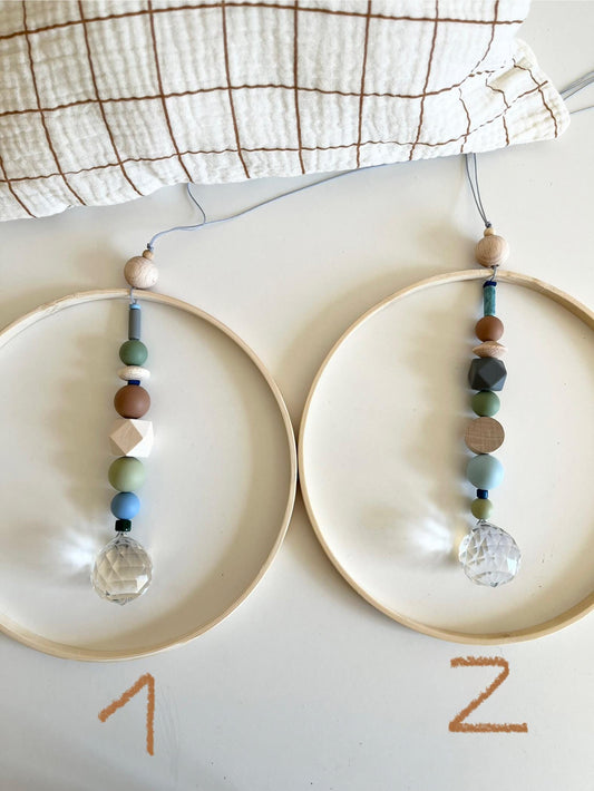 Bambusring-Suncatcher mit Kristallprisma – Naturfarben