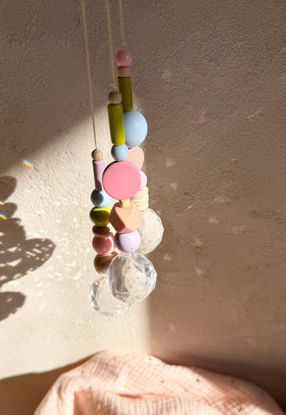 Suncatcher Wasabi Grün & Pastell – bunte Sonnenfänger
