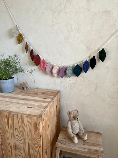Stoffblätter aus Cord – bunte Blattanhänger für DIY-Girlanden & Mobiles, Farben frei wählbar