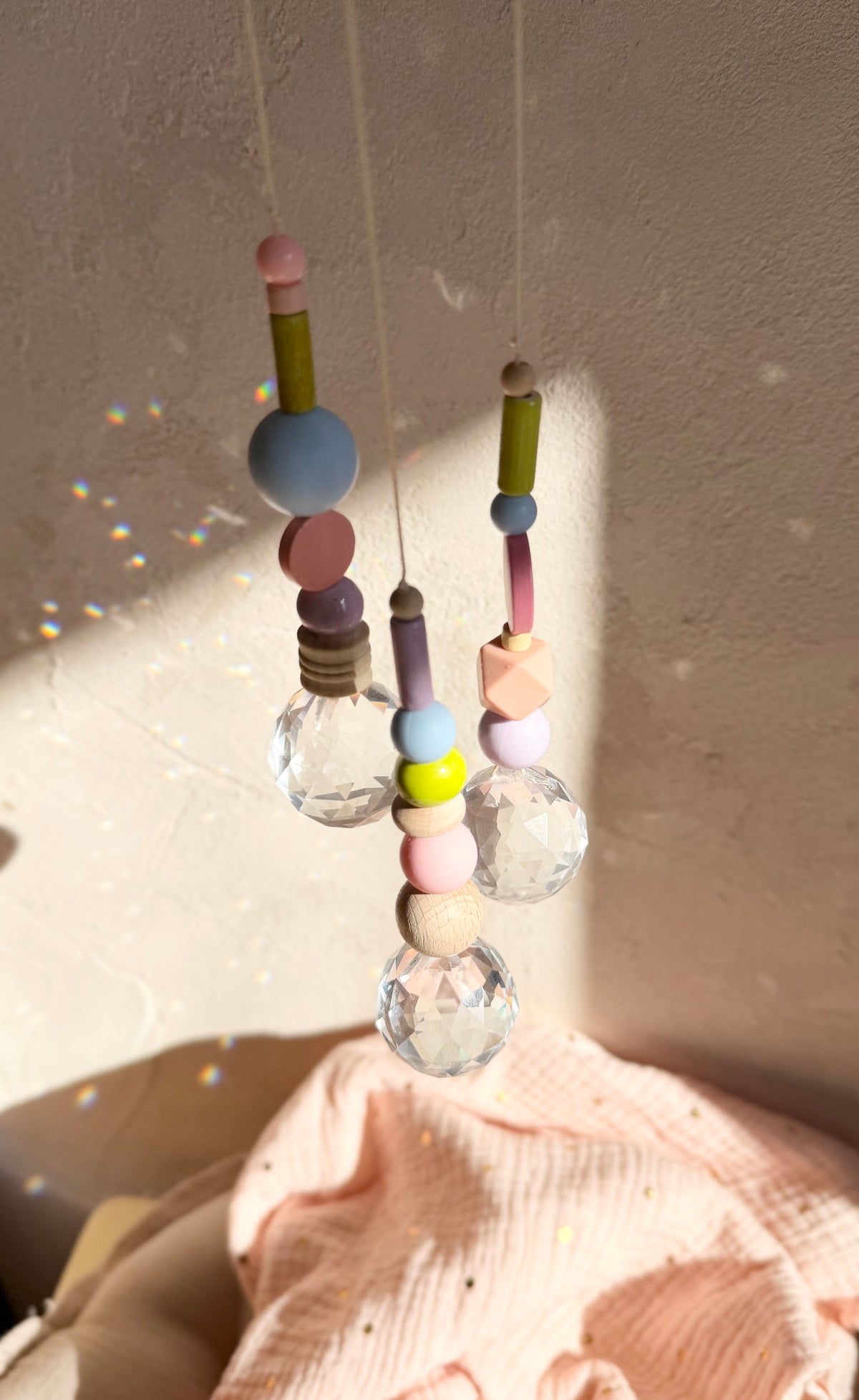 Suncatcher Wasabi Grün & Pastell – bunte Sonnenfänger