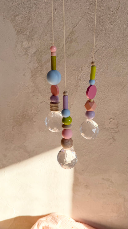 Suncatcher Wasabi Grün & Pastell – bunte Sonnenfänger