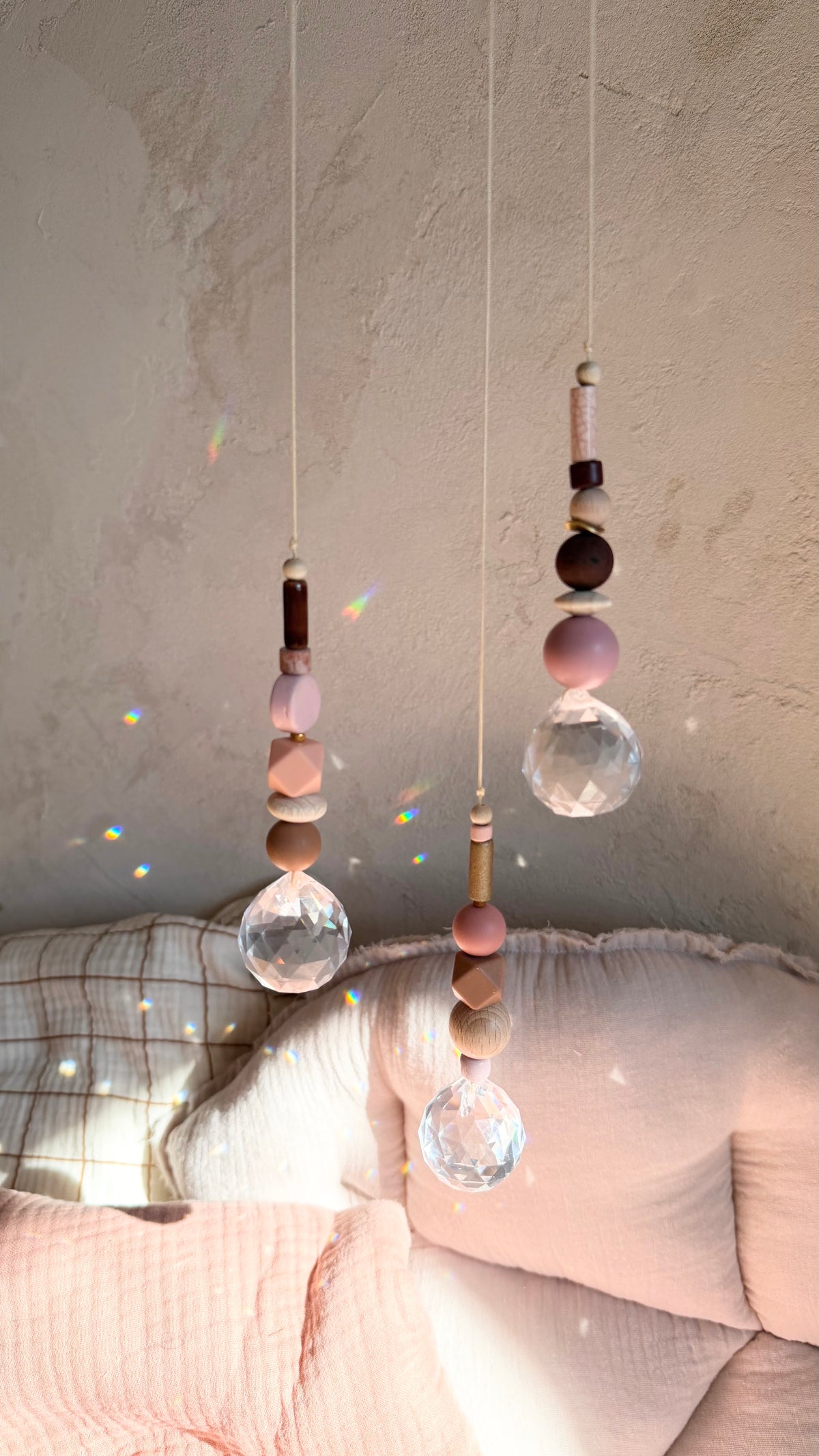Suncatcher Rosenholz – Rosé, Mauve & Braun