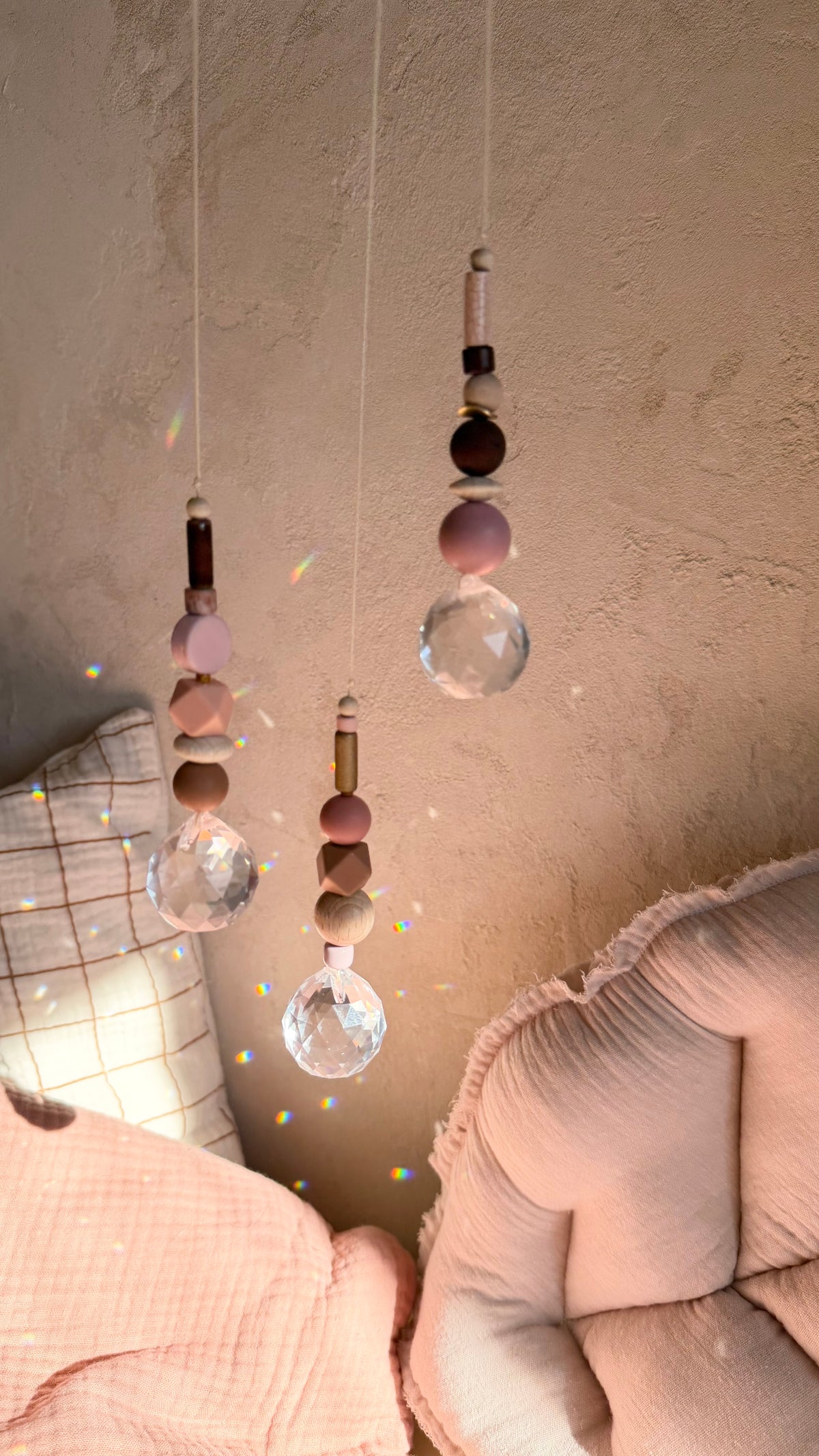 Suncatcher Rosenholz – Rosé, Mauve & Braun