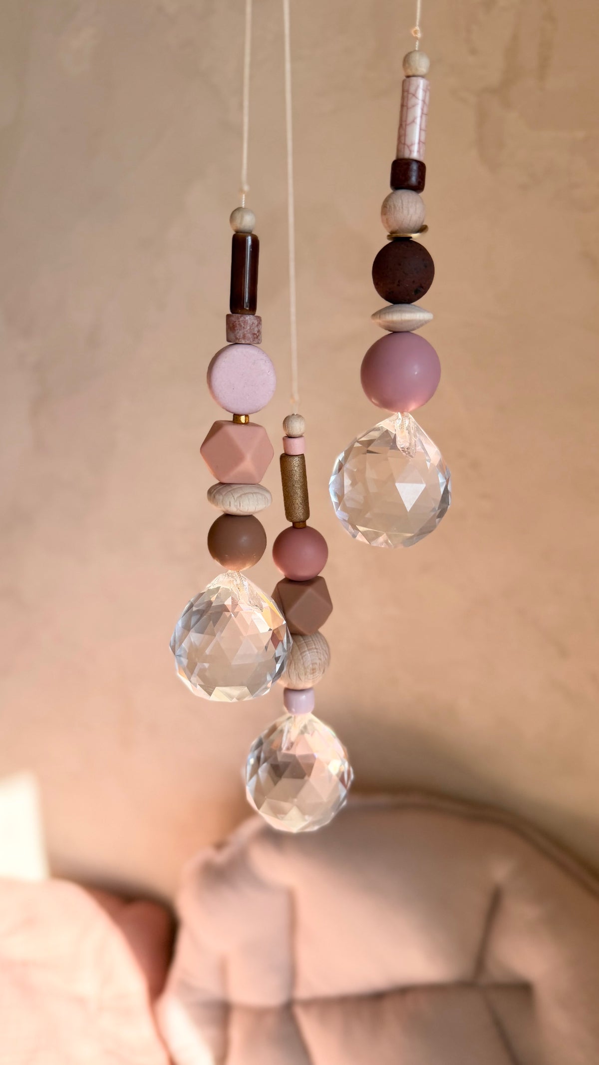 Suncatcher Rosenholz – Rosé, Mauve & Braun