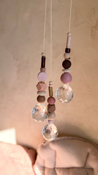 Suncatcher Rosenholz – Rosé, Mauve & Braun