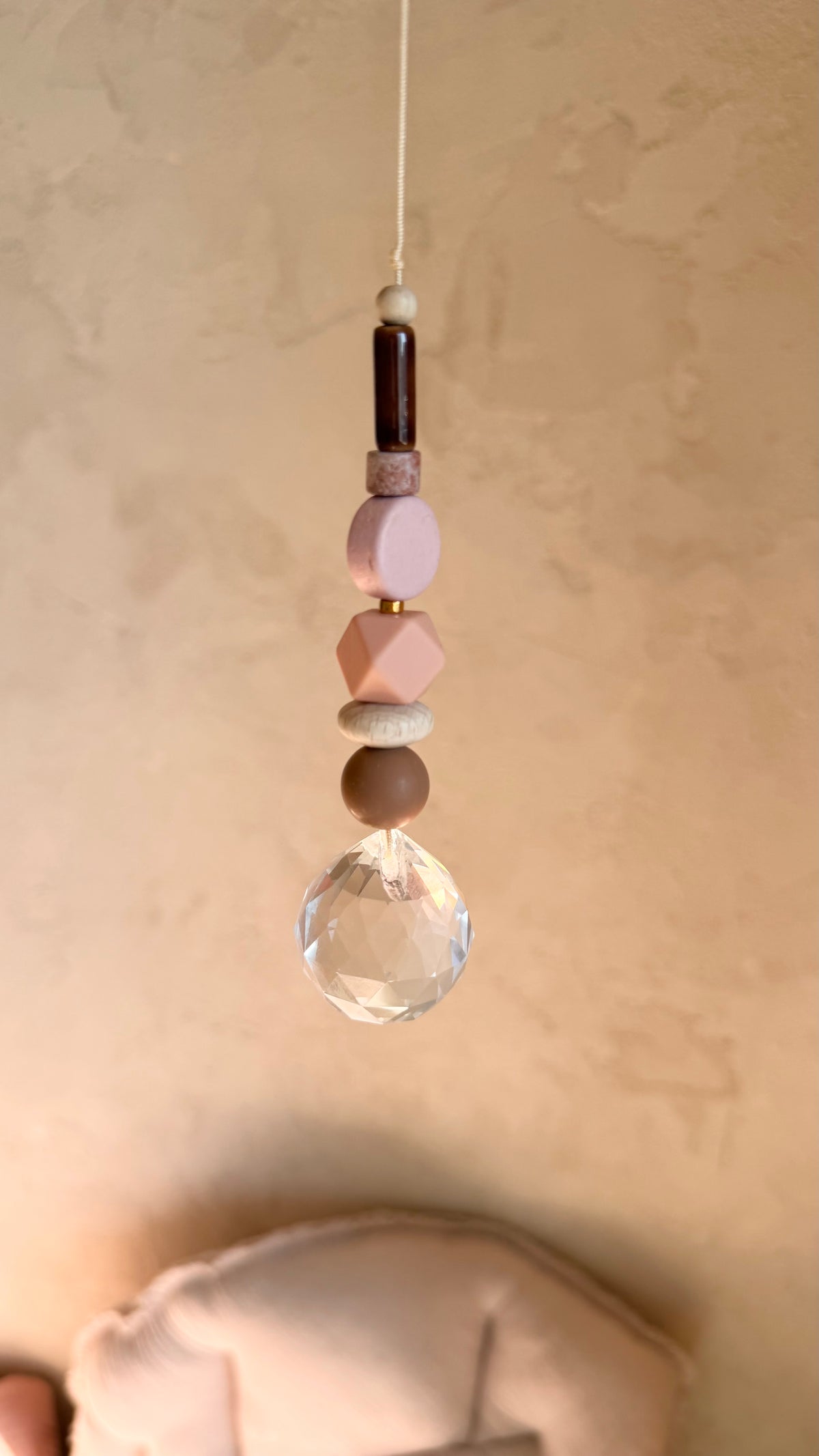 Suncatcher Rosenholz – Rosé, Mauve & Braun