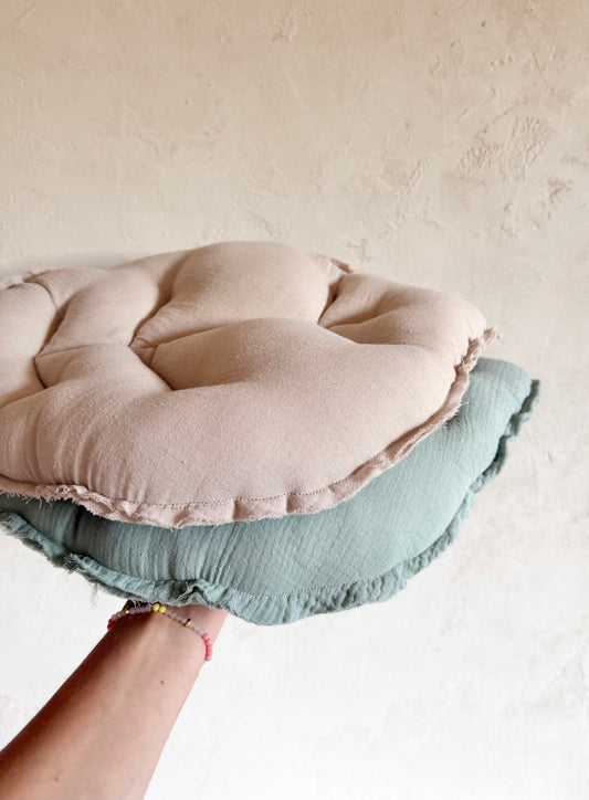 Midi-Musselin-Blattkissen in Steinbeige