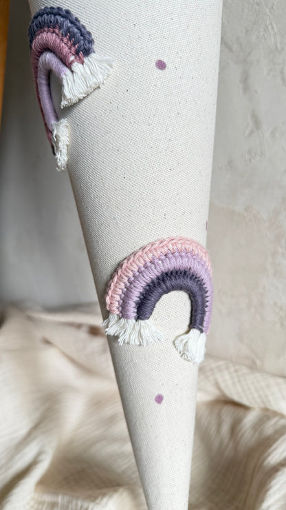 Häkelregenbogen in Mauve, Flieder und Rosé, Nahansicht