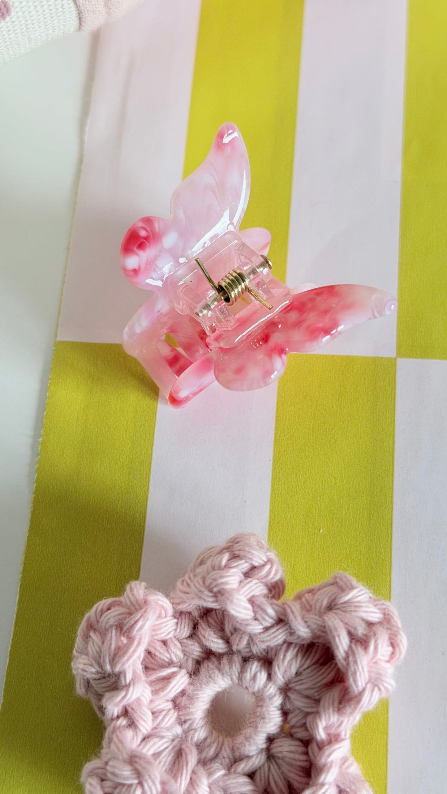 Sasstie Schmetterling Haarklammer – Rosa