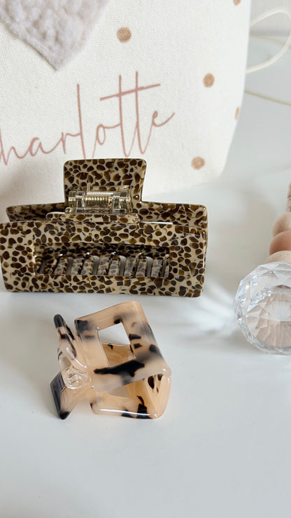 Sasstie Cheetah Haarklammer in Leo-Optik – Detailansicht