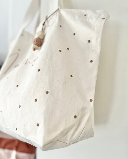 Mama-Canvas-Shopper mit Häkelanhänger
