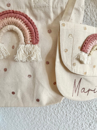 Kleine Regenbogen-Umhängetasche in Rosé & Beige