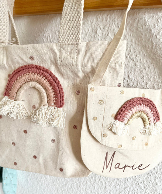 Kleine Regenbogen-Umhängetasche in Rosé & Beige