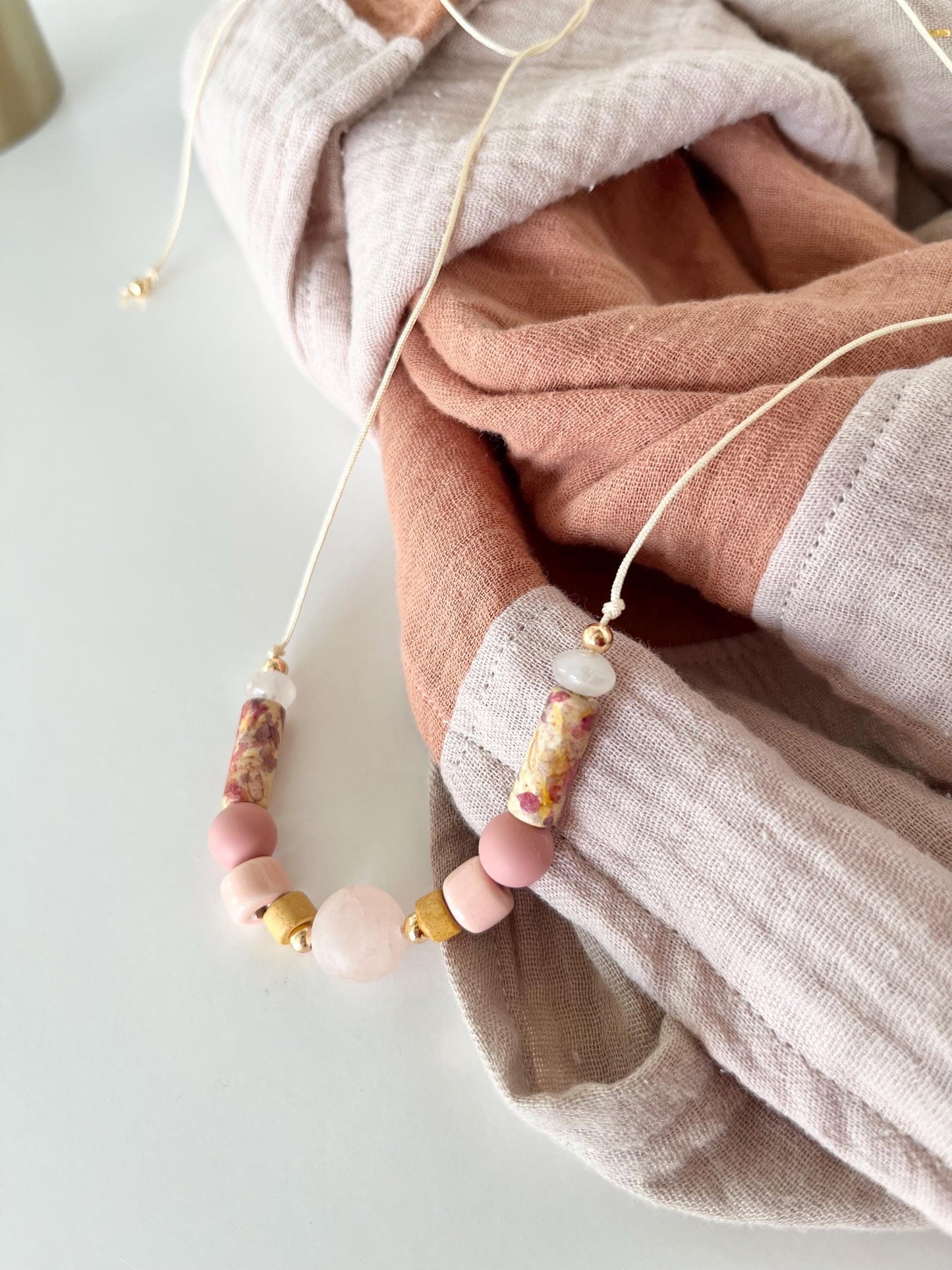 Perlenkette Calm Rosé mit Rosenquarz