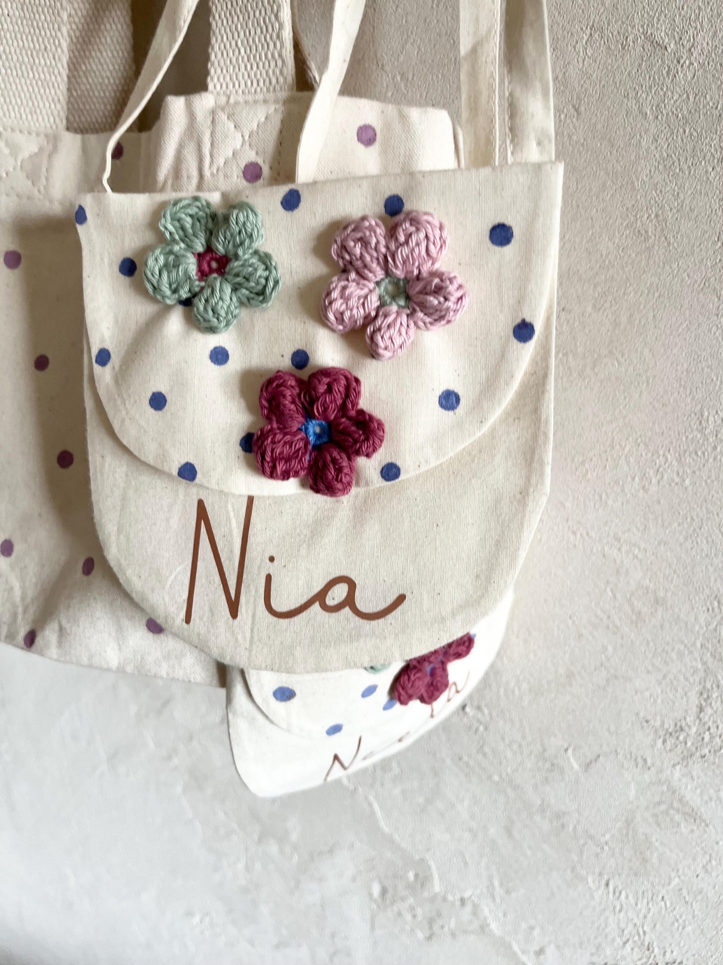 Kleine Blüten-Umhängetasche mit Name