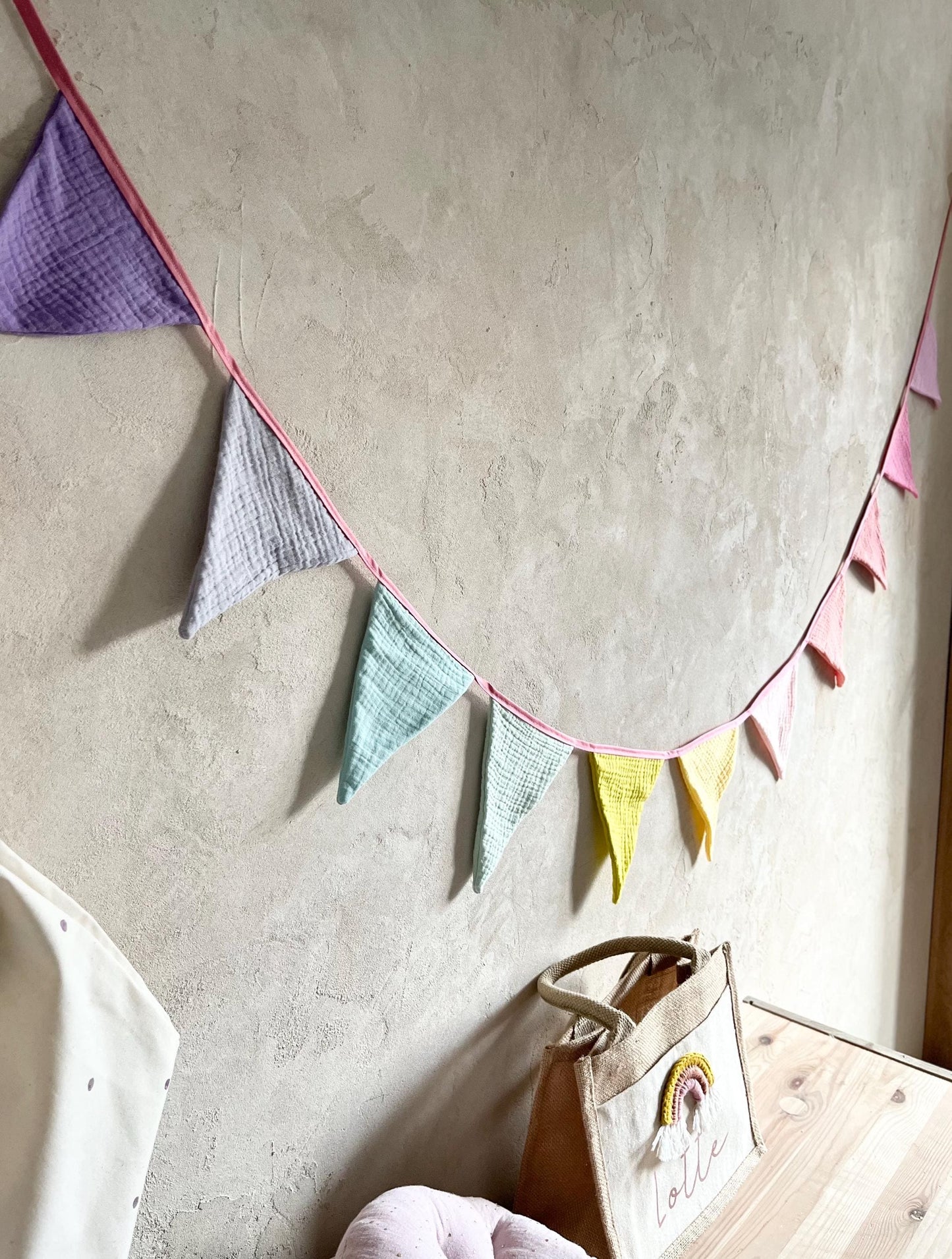Musselin-Wimpelkette Regenbogen – 11 Wimpel