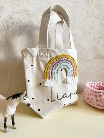 Mini-Shopper mit Häkelregenbogen – optional personalisiert