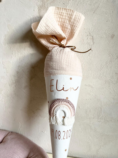 Regenbogen-Kindergartentüte Rosé & Beige – optional personalisiert