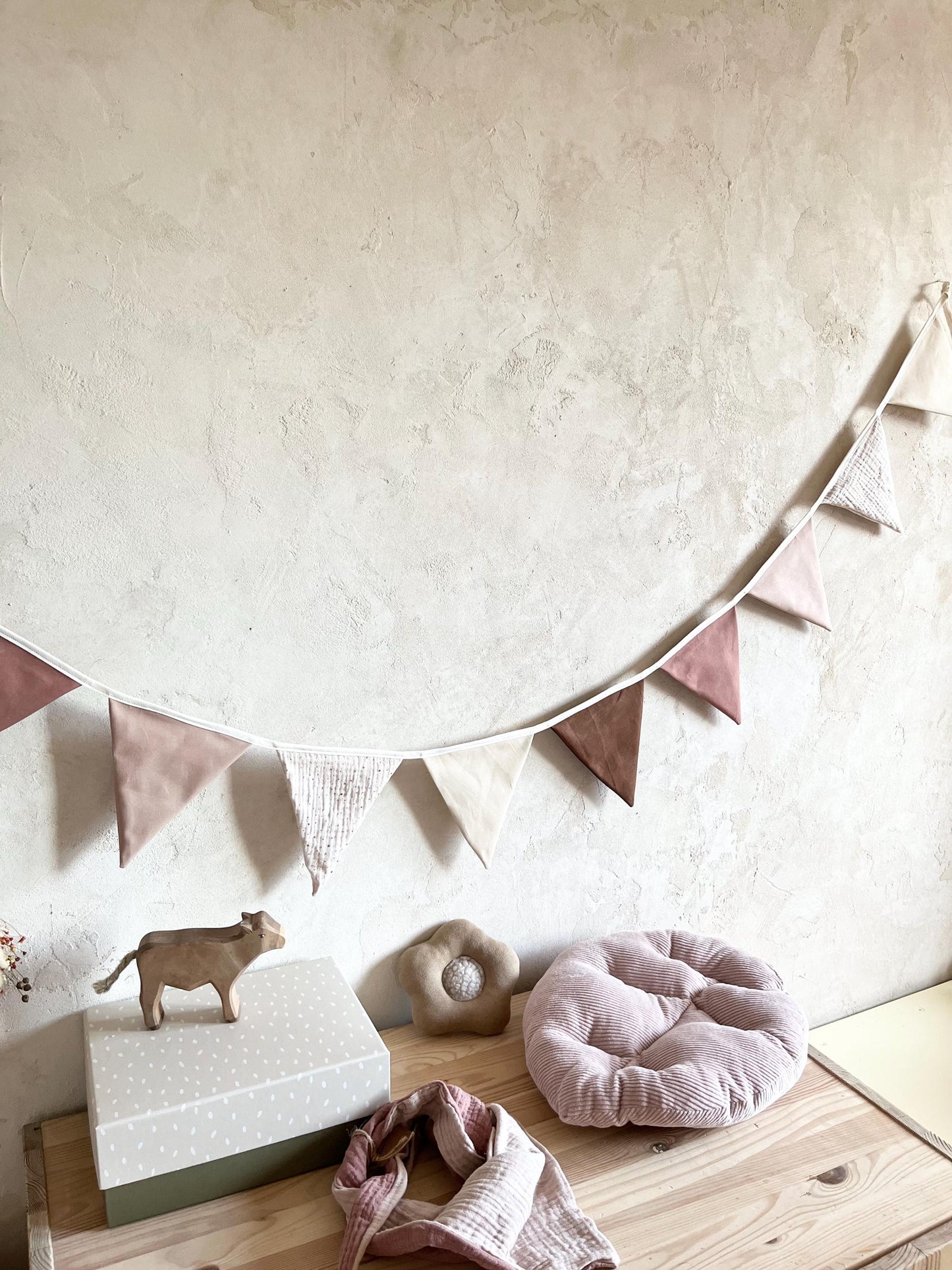 Baumwoll-Wimpelkette Rosé & Natur – 10 Wimpel