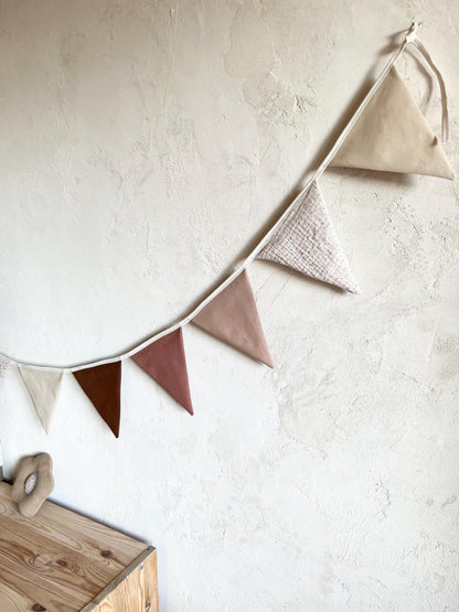 Baumwoll-Wimpelkette Rosé & Natur – 10 Wimpel