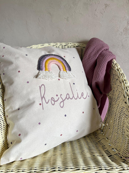 Regenbogenkissen Flieder, Rosa & Gelb – optional personalisiert
