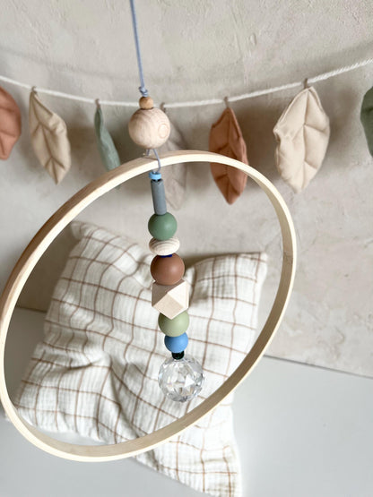 Bambusring-Suncatcher mit Kristallprisma – Naturfarben
