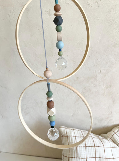 Bambusring-Suncatcher mit Kristallprisma – Naturfarben