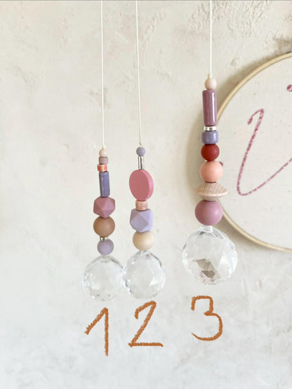 Suncatcher in Flieder, Pink & Orange