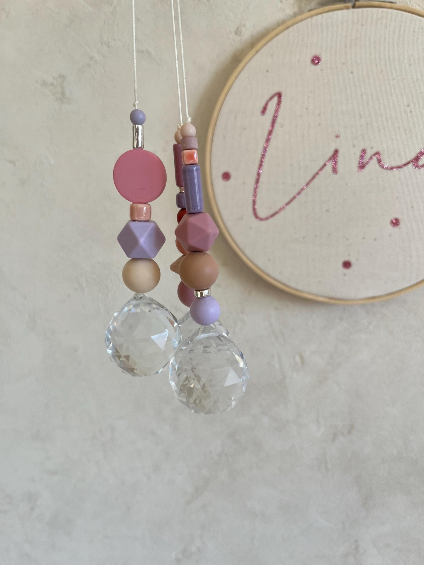 Suncatcher in Flieder, Pink & Orange