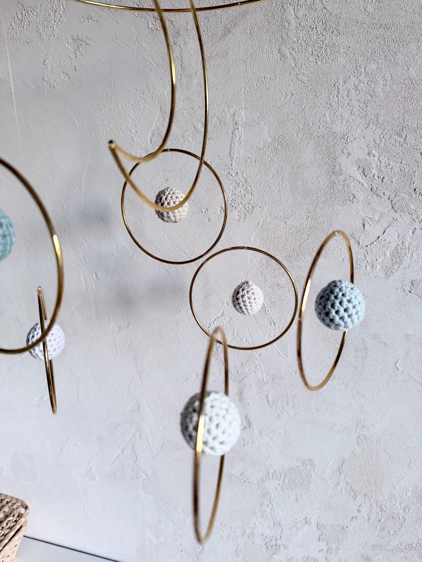 Planeten-Mobile mit Mond & Metallringen
