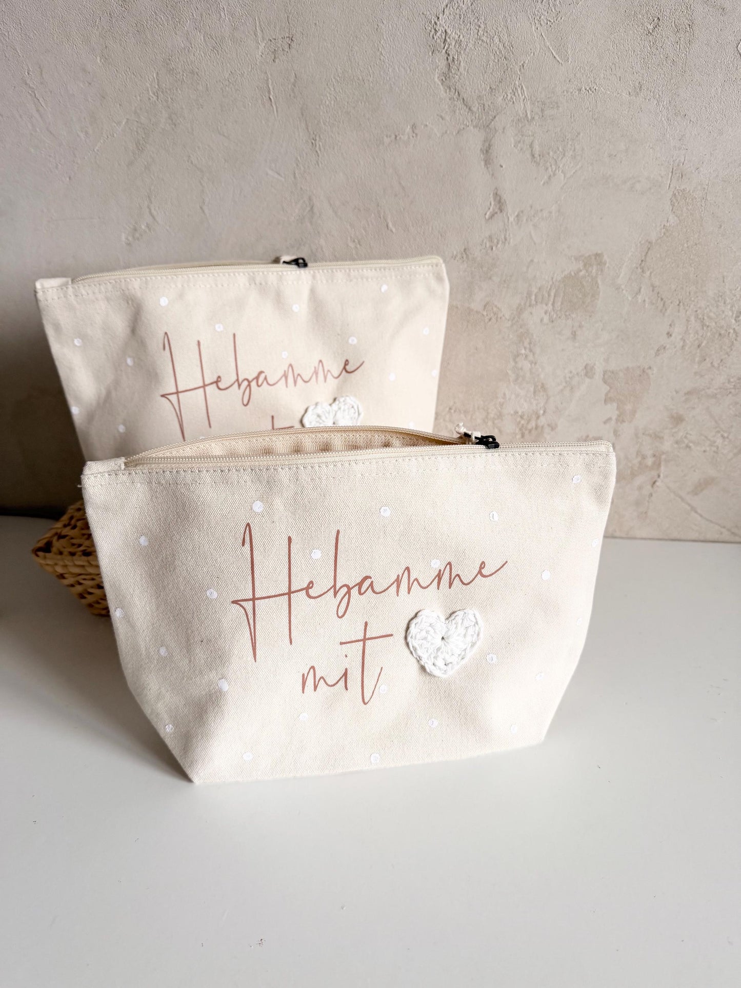 Kosmetiktasche mit Häkelherz – Danke, Hebamme
