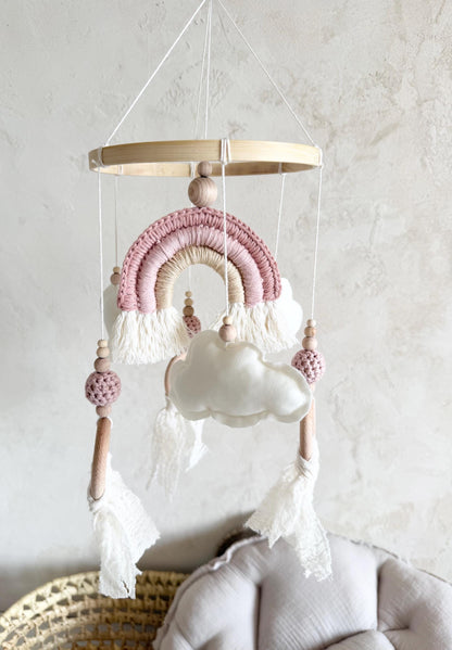 Regenbogen-Mobile in Beige, Creme & Rosé
