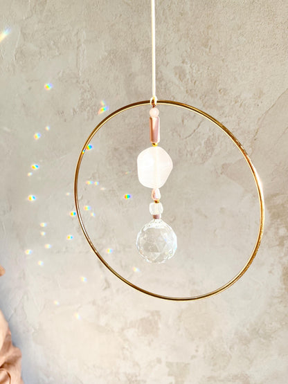 Suncatcher mit Rosenquarz & Goldring