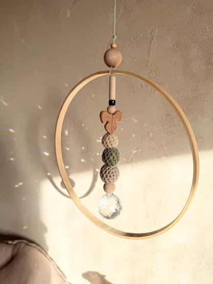 Bambusring-Suncatcher in Grün & Greige