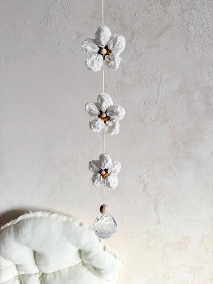 Gänseblümchen-Suncatcher in Weiß & Gold