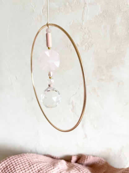 Suncatcher mit Rosenquarz & Goldring