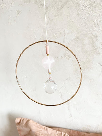Suncatcher mit Rosenquarz & Goldring