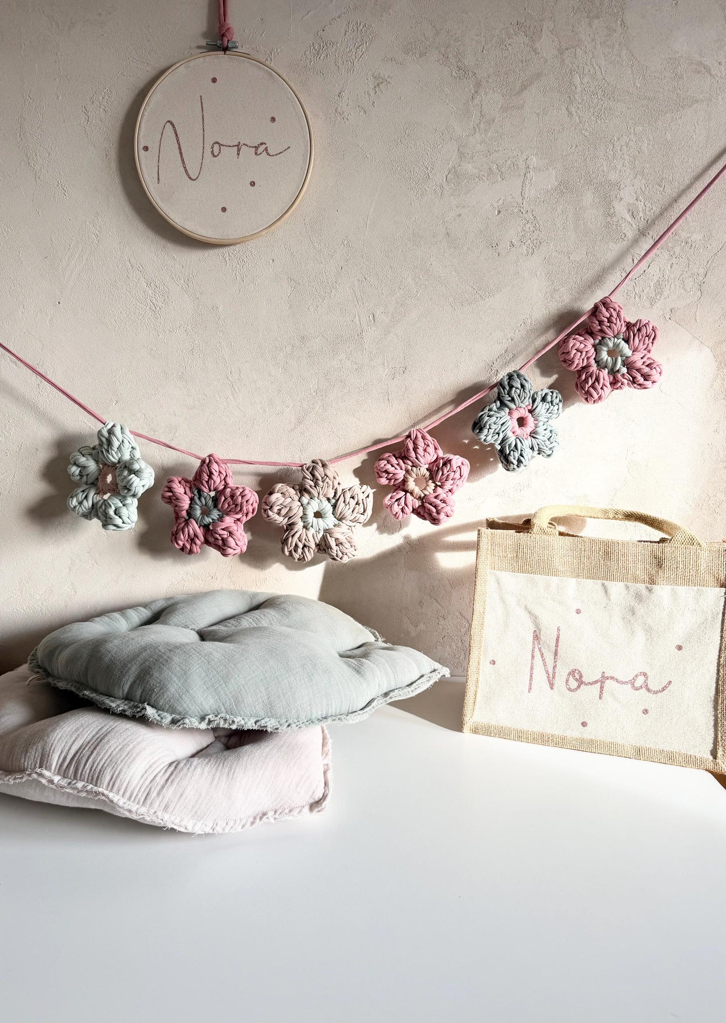 XL-Blütengirlande in Pink & Grün – 2 m