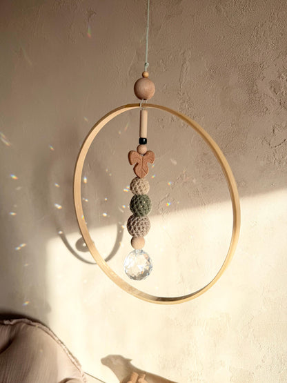 Bambusring-Suncatcher in Grün & Greige