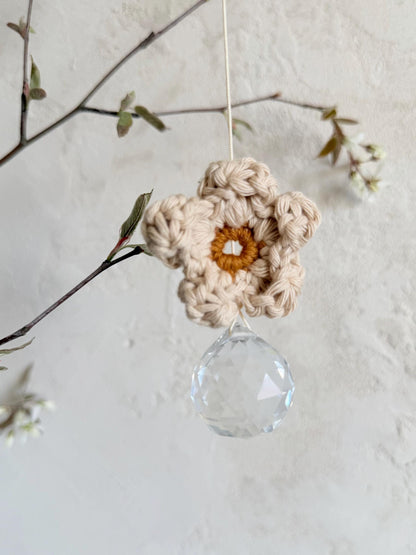 Blüten-Suncatcher in Natur & Pastell