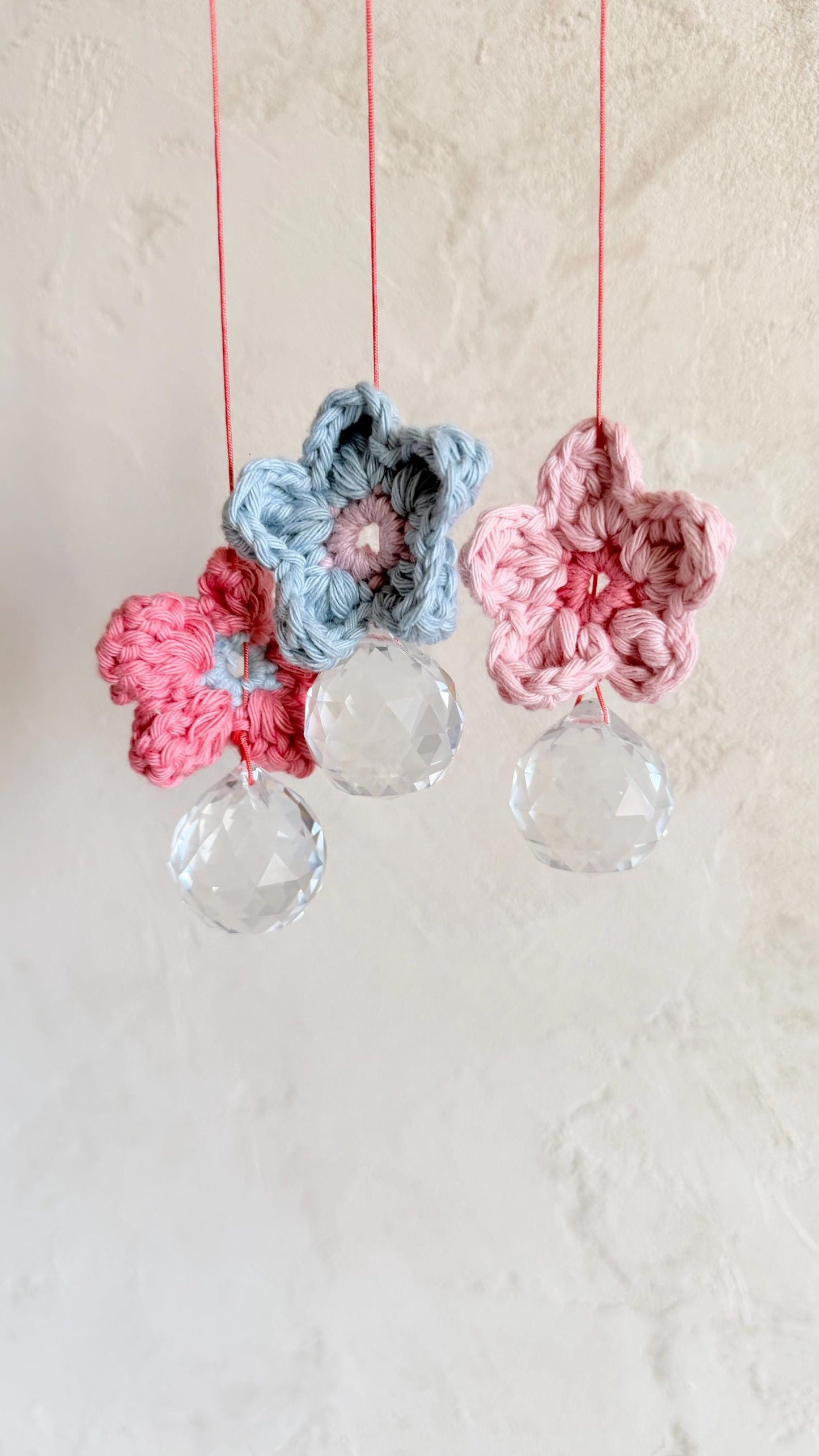Blüten-Suncatcher in leuchtenden Farben