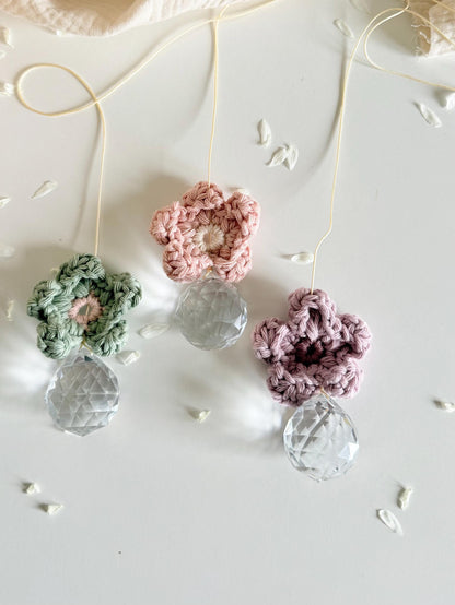 Blüten-Suncatcher in Natur & Pastell