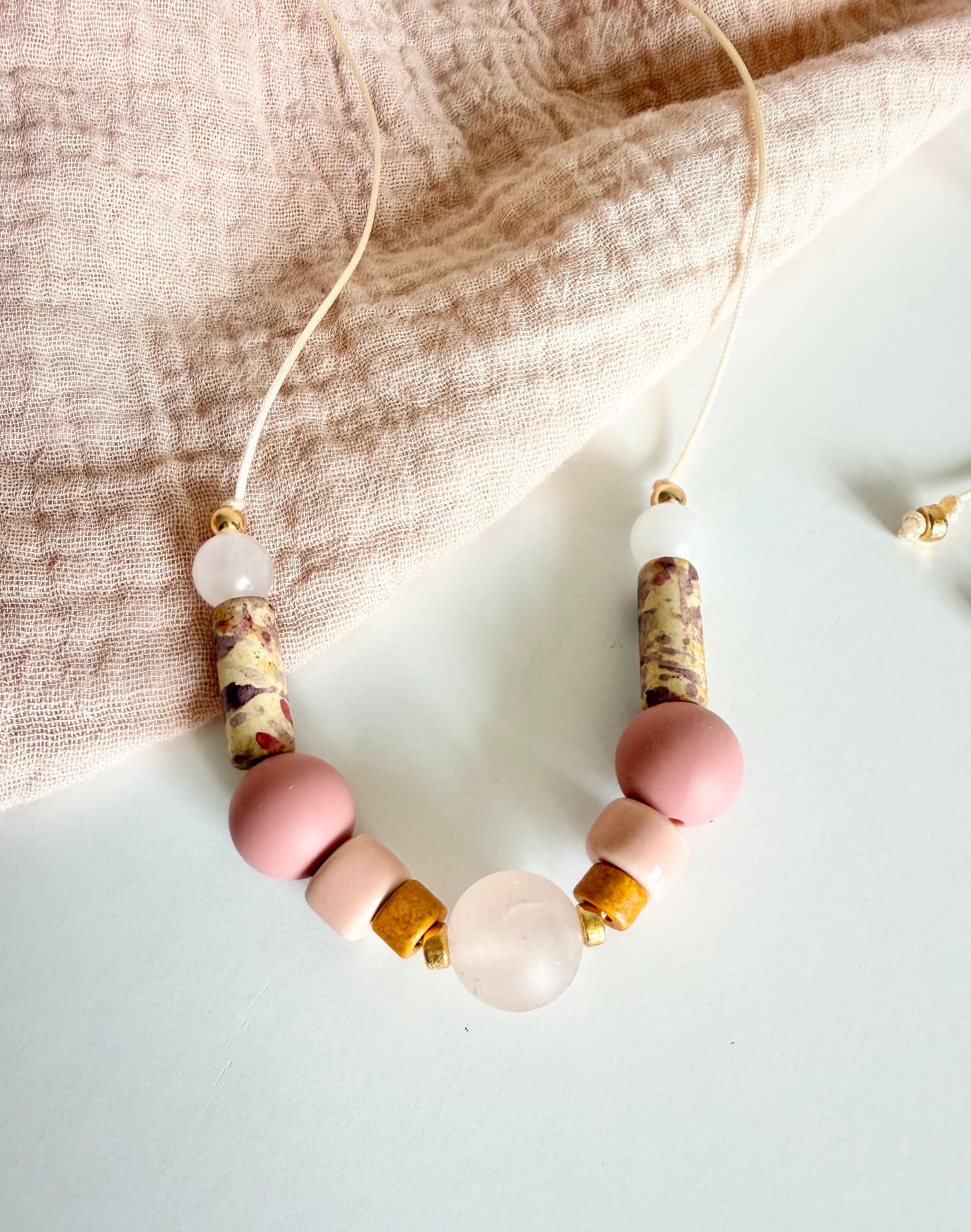 Perlenkette Calm Rosé mit Rosenquarz