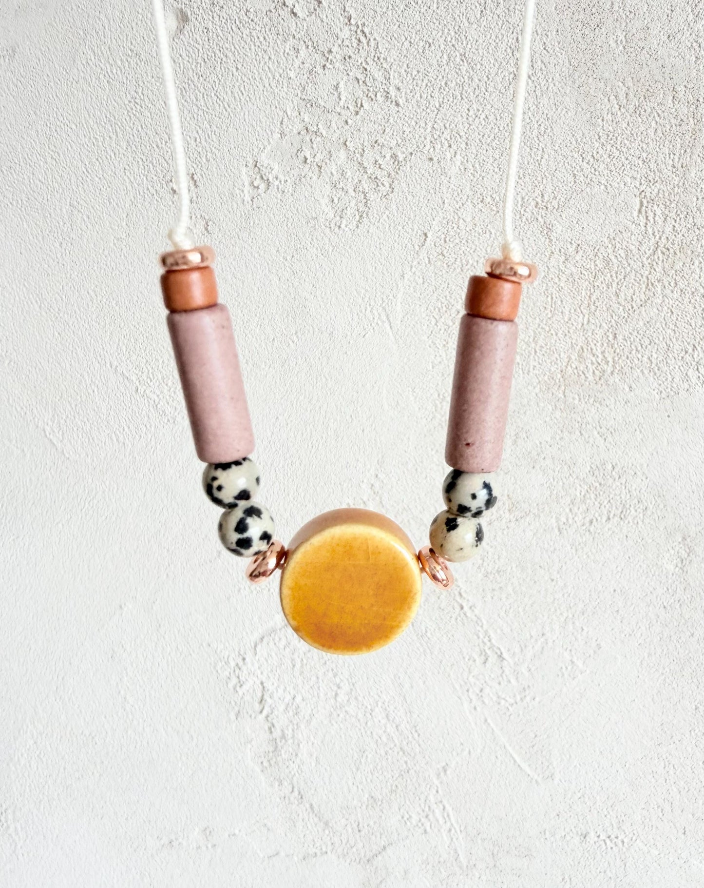 Perlenkette mit Dalmatiner-Jaspis & Kupfer
