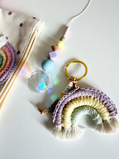 Pastell-Neon-Suncatcher mit Kristall