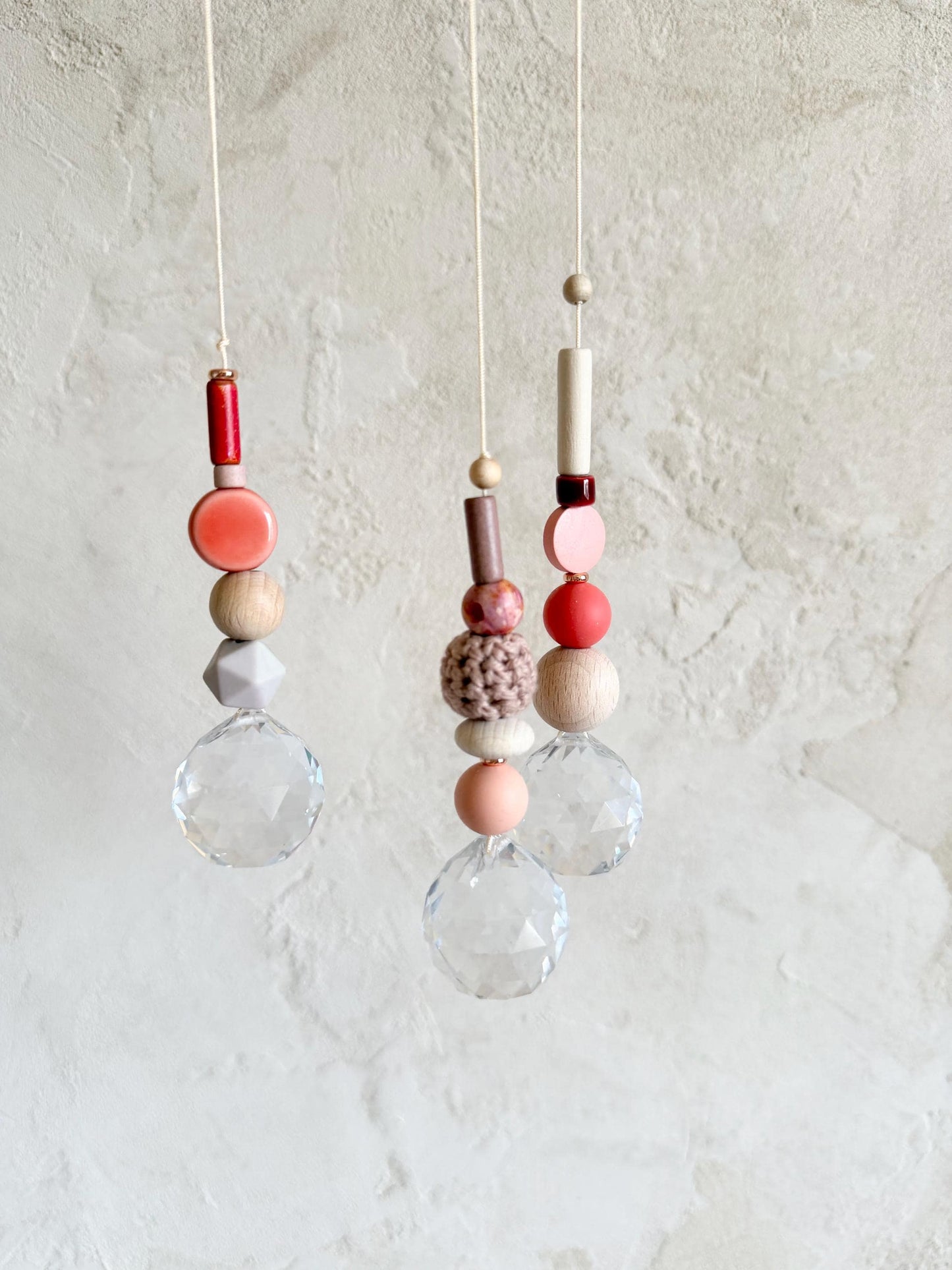 Suncatcher in Koralle, Apricot & Staublila