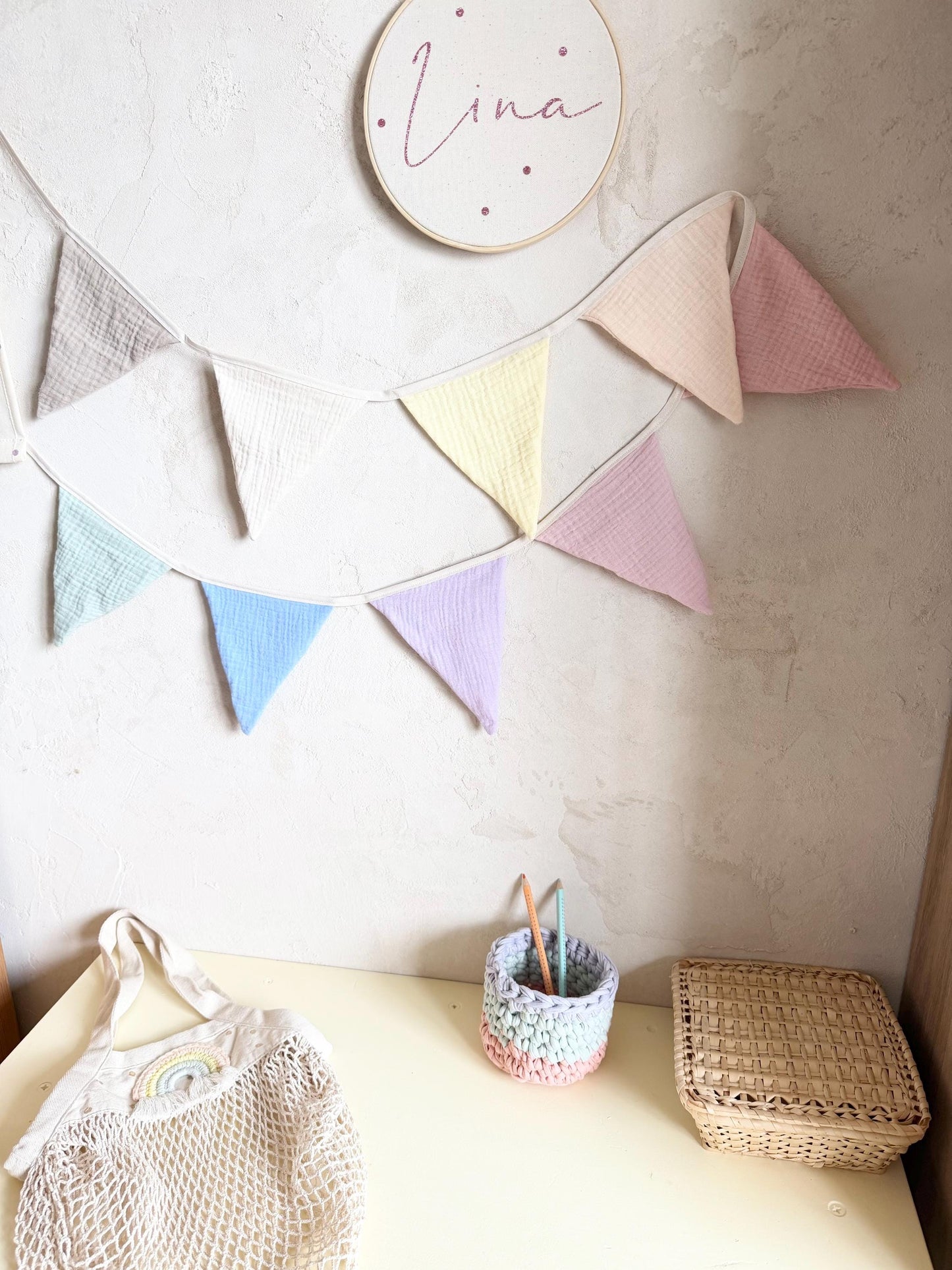 Musselin-Wimpelkette Pastell – 9 Wimpel