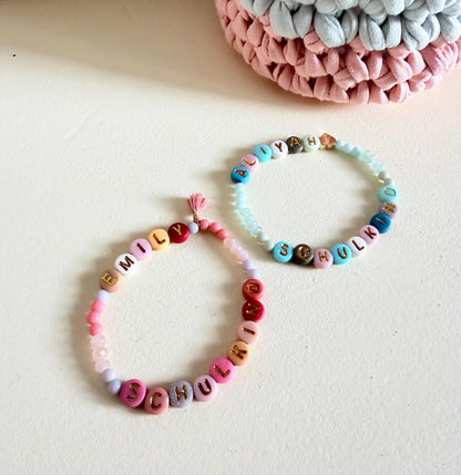 Kinderarmband in Rosé oder Mint mit Name