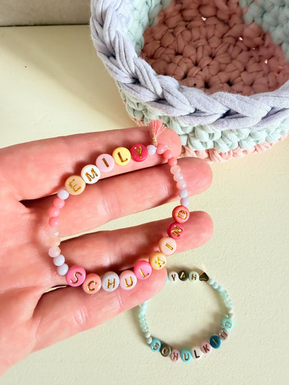 Kinderarmband in Rosé oder Mint mit Name